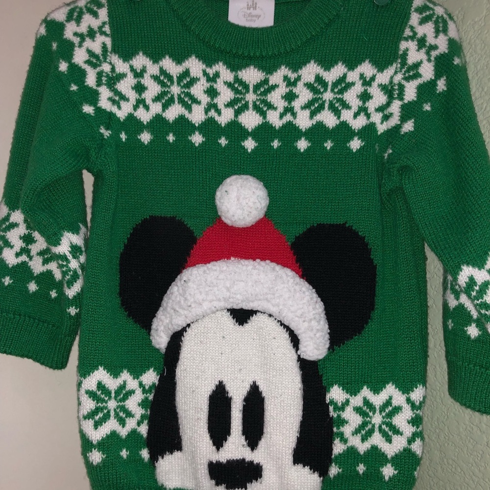 Toddler sweatshirt and vest.